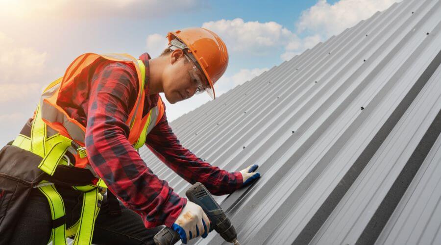 Professional Emergency Roof Repairs services in Sandwich, IL